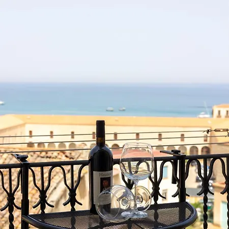 Amuni - Exclusive Suite In Centro A Cefalu Vista Mare Exterior foto
