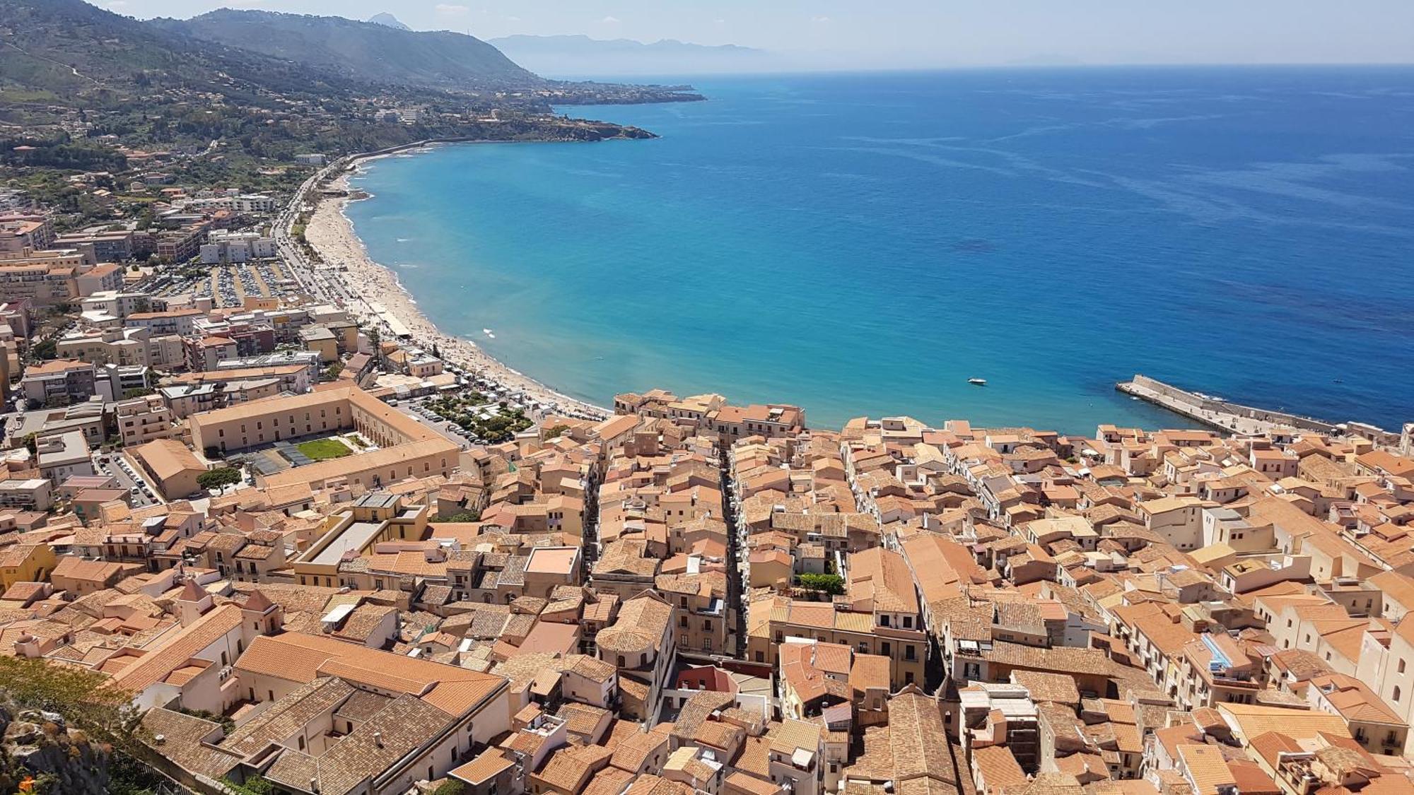 Amuni - Exclusive In Centro A Vista Mare Apartment Cefalù